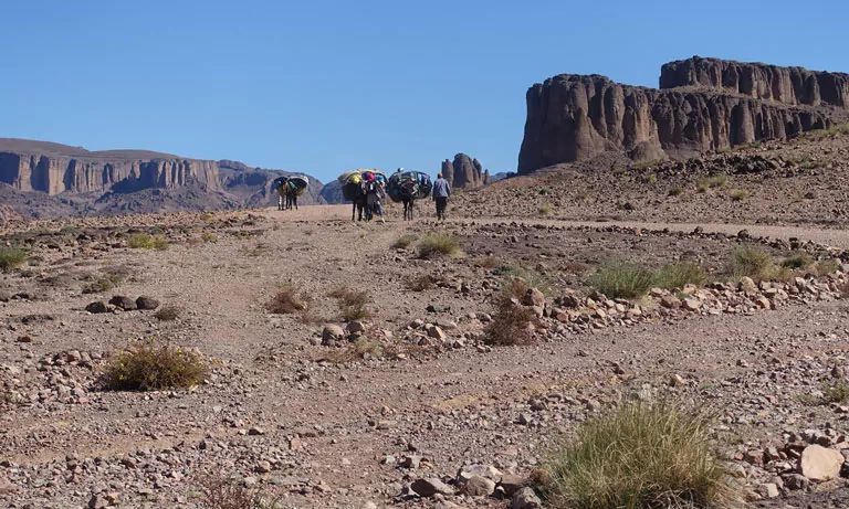 hiking adveture saghro mountain